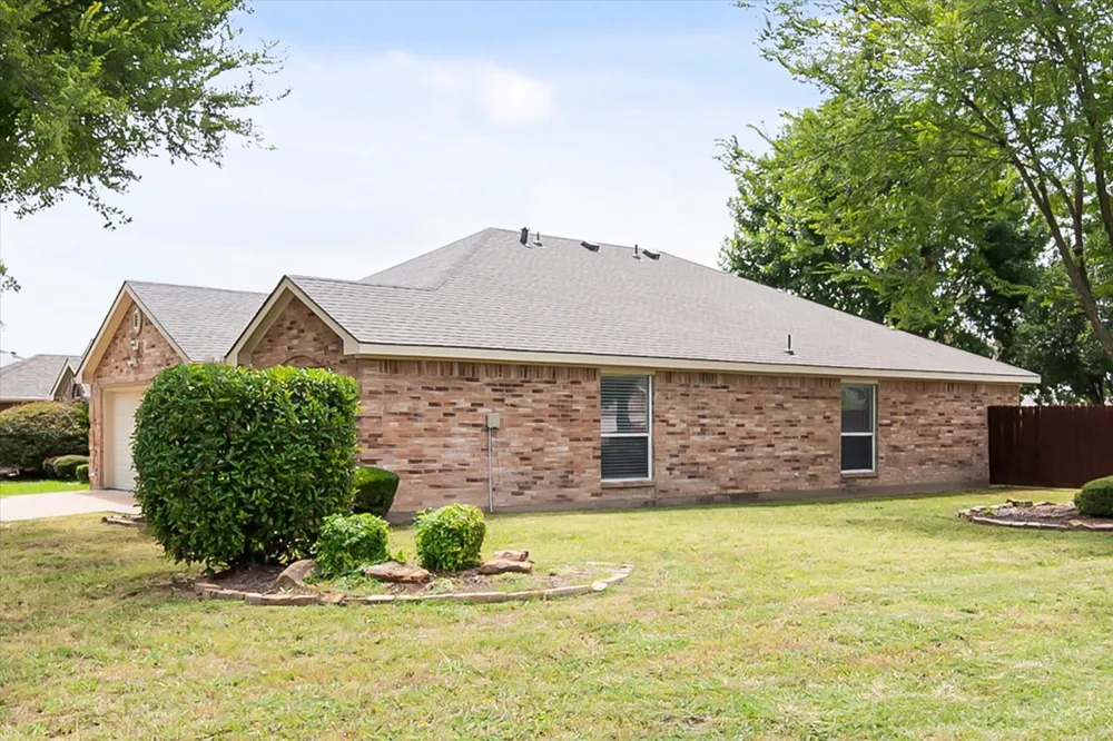 4406 Fox Meadows Lane Mansfield, TX 76063