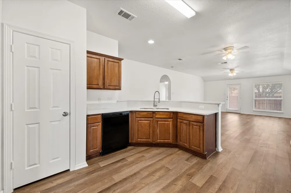 4406 Fox Meadows Lane Mansfield, TX 76063