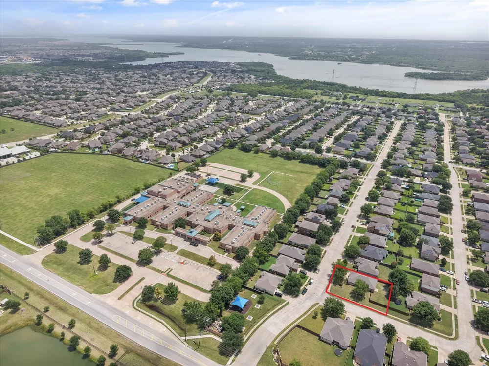 4406 Fox Meadows Lane Mansfield, TX 76063