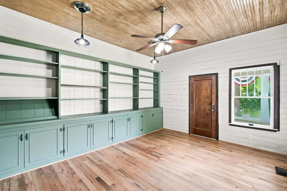 313 Corsicana Street Hillsboro, TX 76645