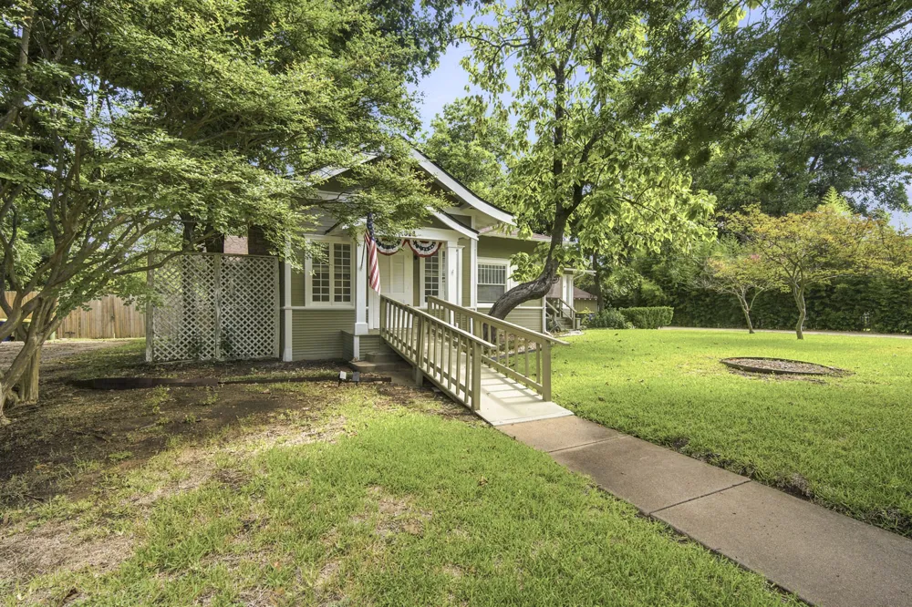 313 Corsicana Street Hillsboro, TX 76645