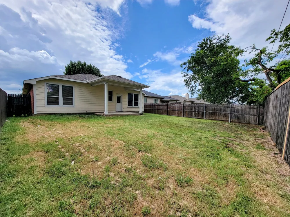 8033 Summer Stream Drive Fort Worth, TX 76134