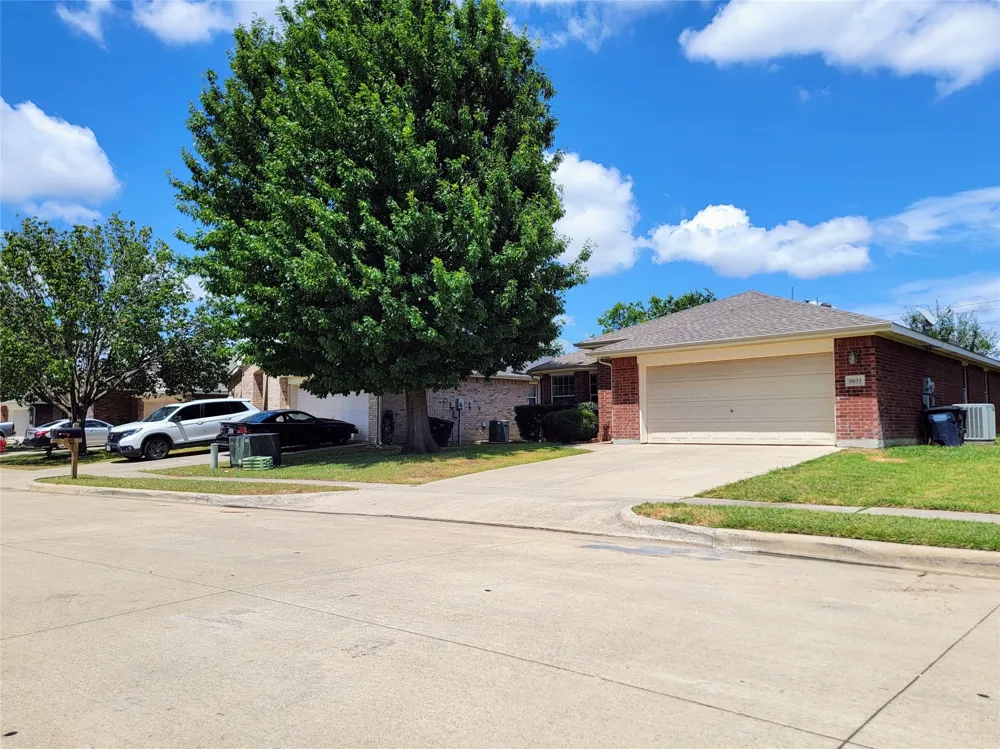 8033 Summer Stream Drive Fort Worth, TX 76134