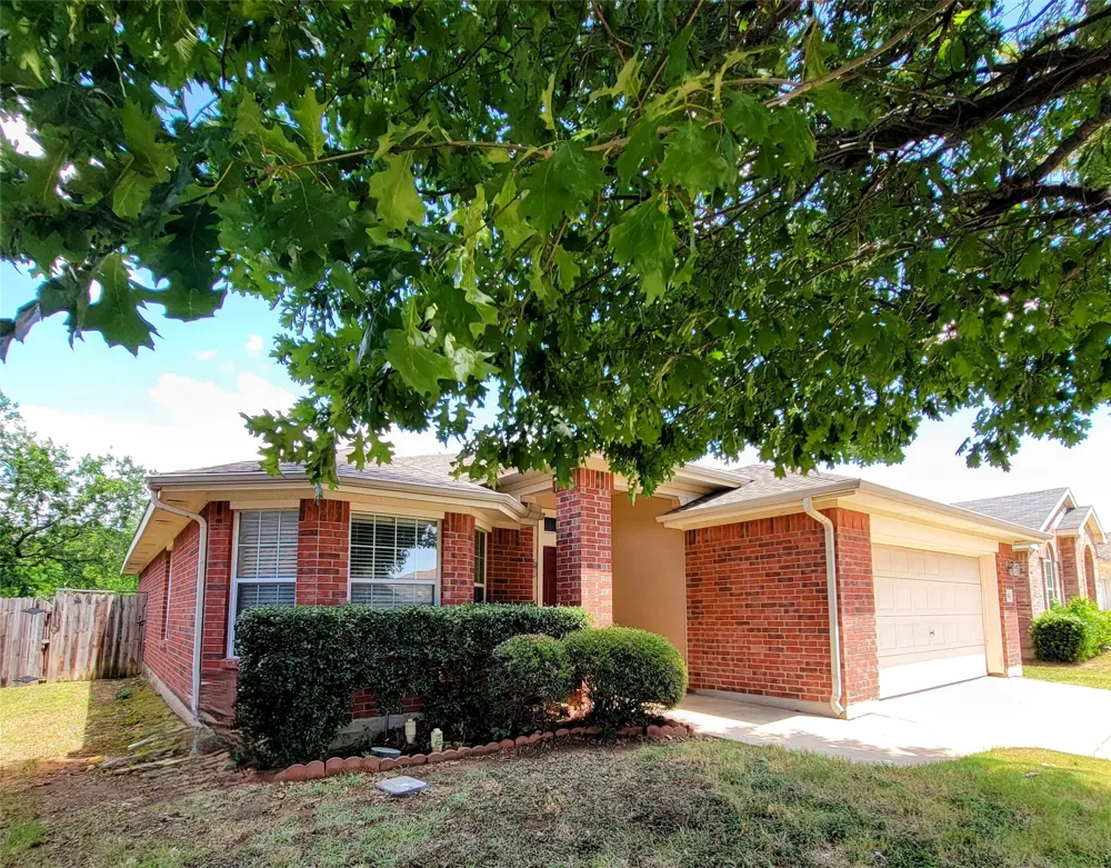 8033 Summer Stream Drive Fort Worth, TX 76134