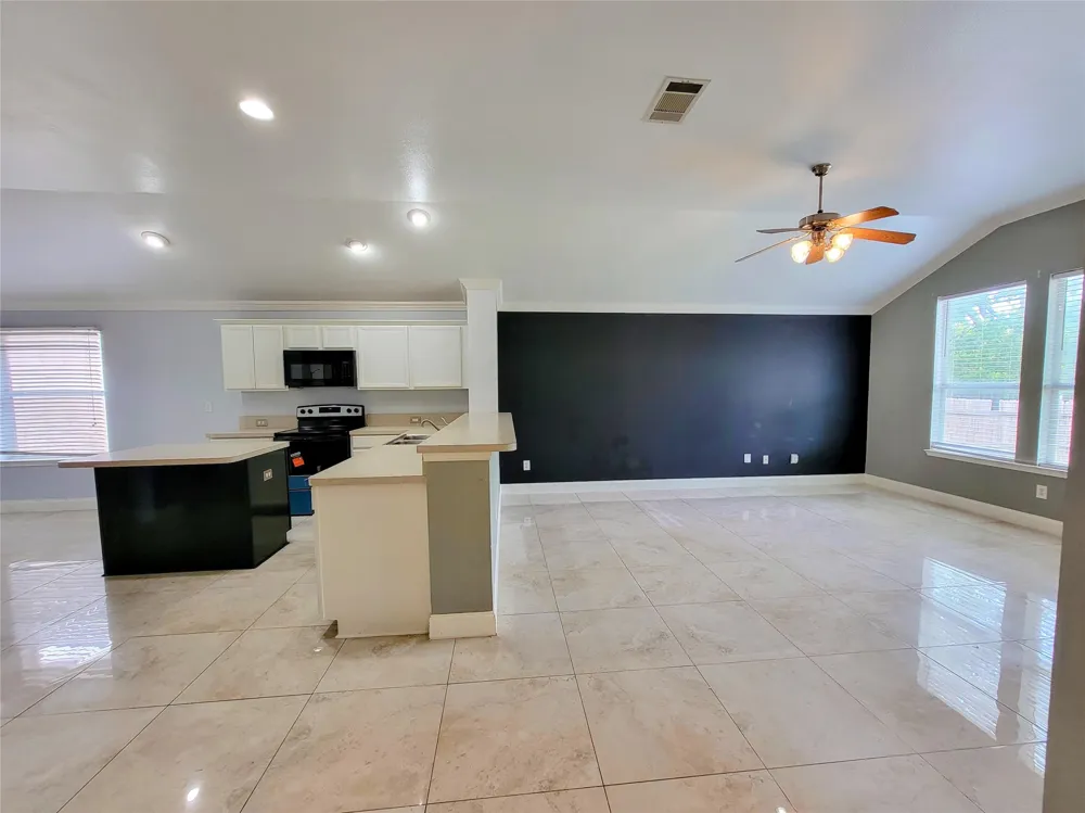 8033 Summer Stream Drive Fort Worth, TX 76134