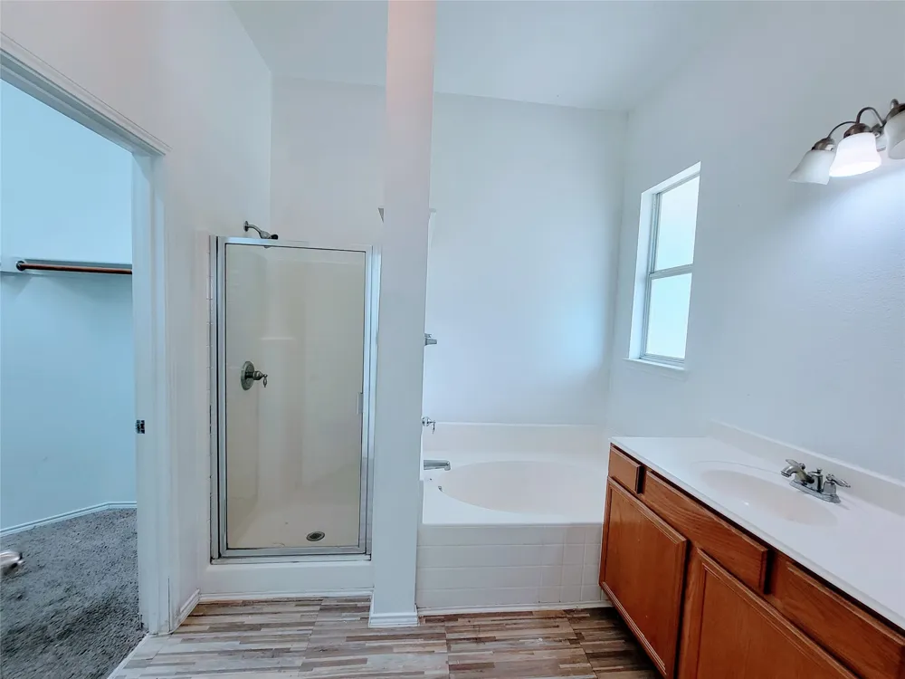 8033 Summer Stream Drive Fort Worth, TX 76134