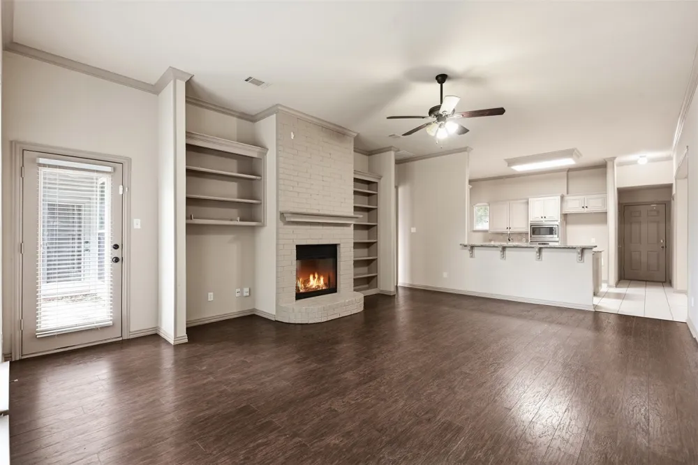 3318 Summergrove Drive Arlington, TX 76001