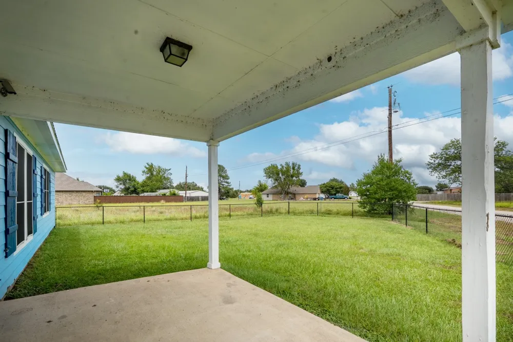 304 Port Drive Gun Barrel City, TX 75156