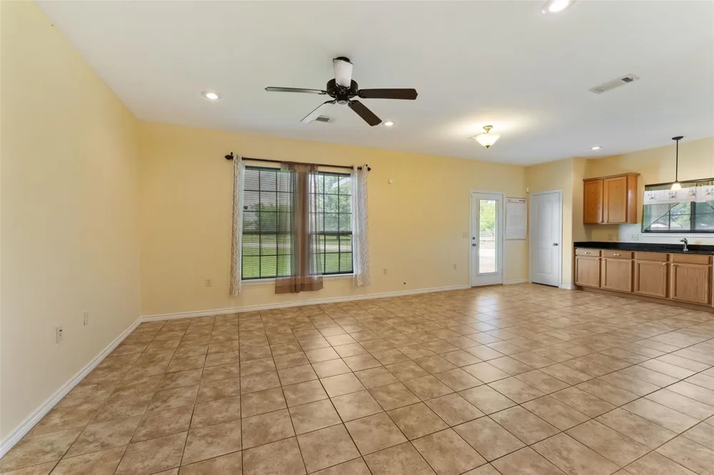 304 Port Drive Gun Barrel City, TX 75156