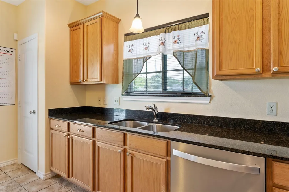 304 Port Drive Gun Barrel City, TX 75156