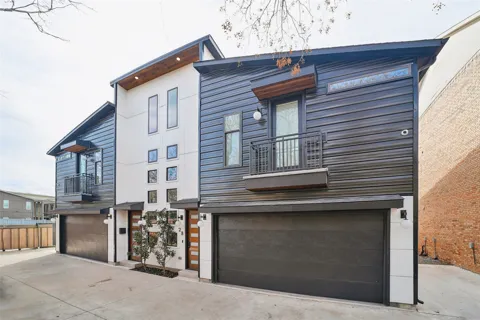 4618 Columbia Avenue #2A