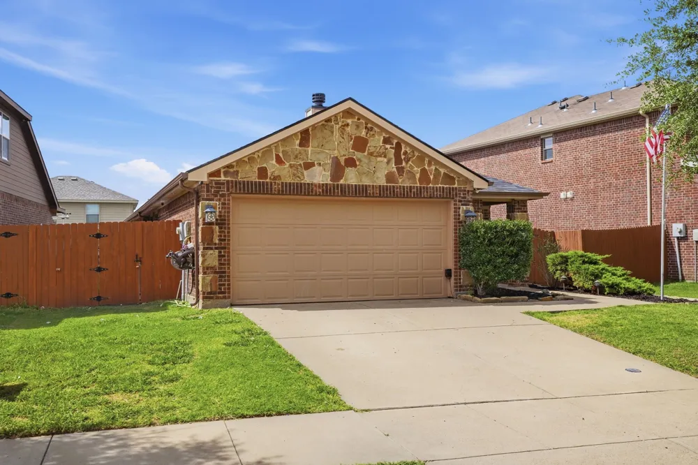 2006 Victorian Drive Heartland, TX 75126