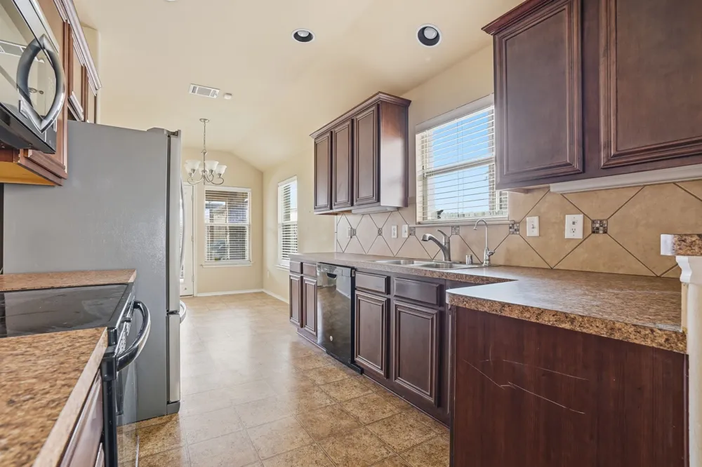 2006 Victorian Drive Heartland, TX 75126