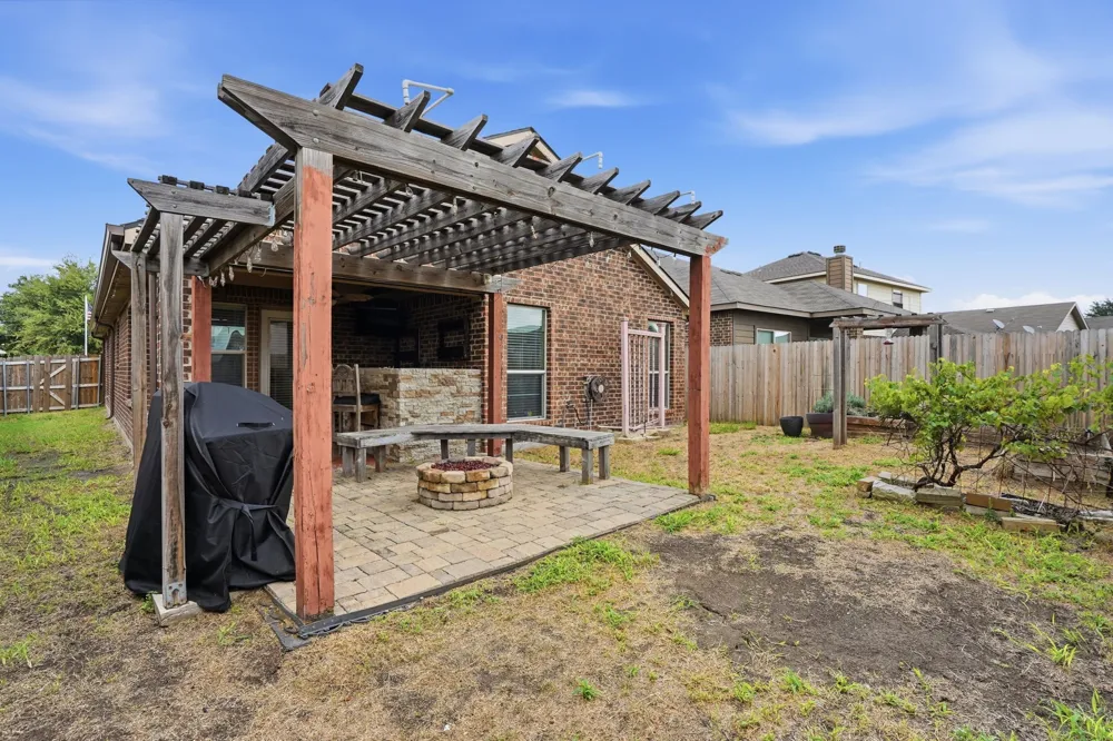 2006 Victorian Drive Heartland, TX 75126