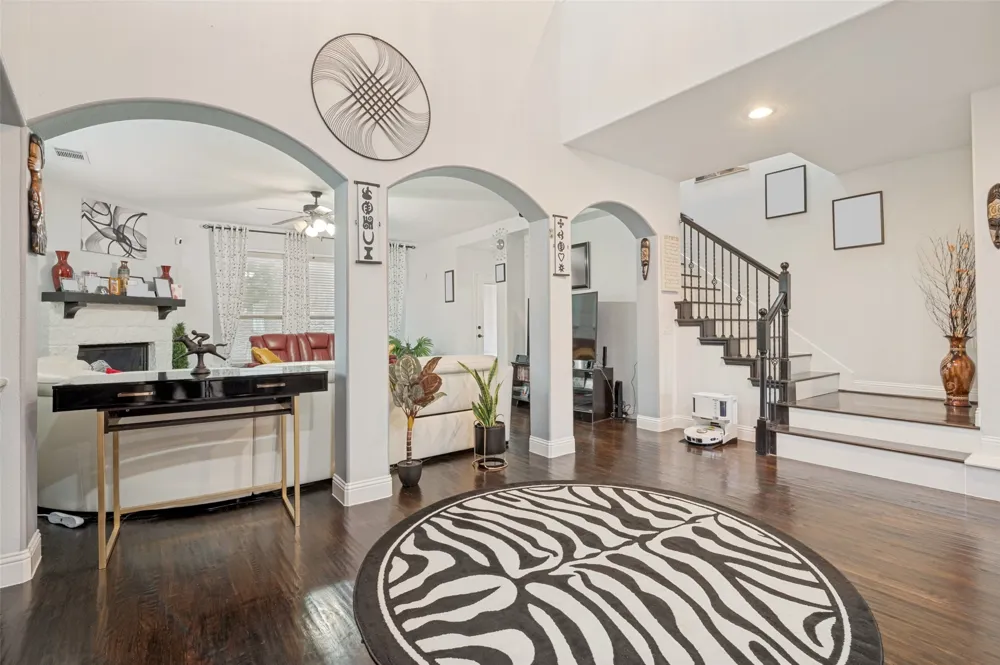 2311 Tawny Owl Road Grand Prairie, TX 75052