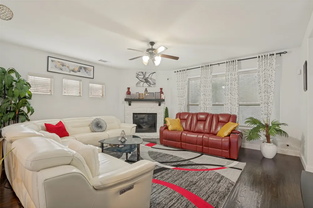 2311 Tawny Owl Road Grand Prairie, TX 75052