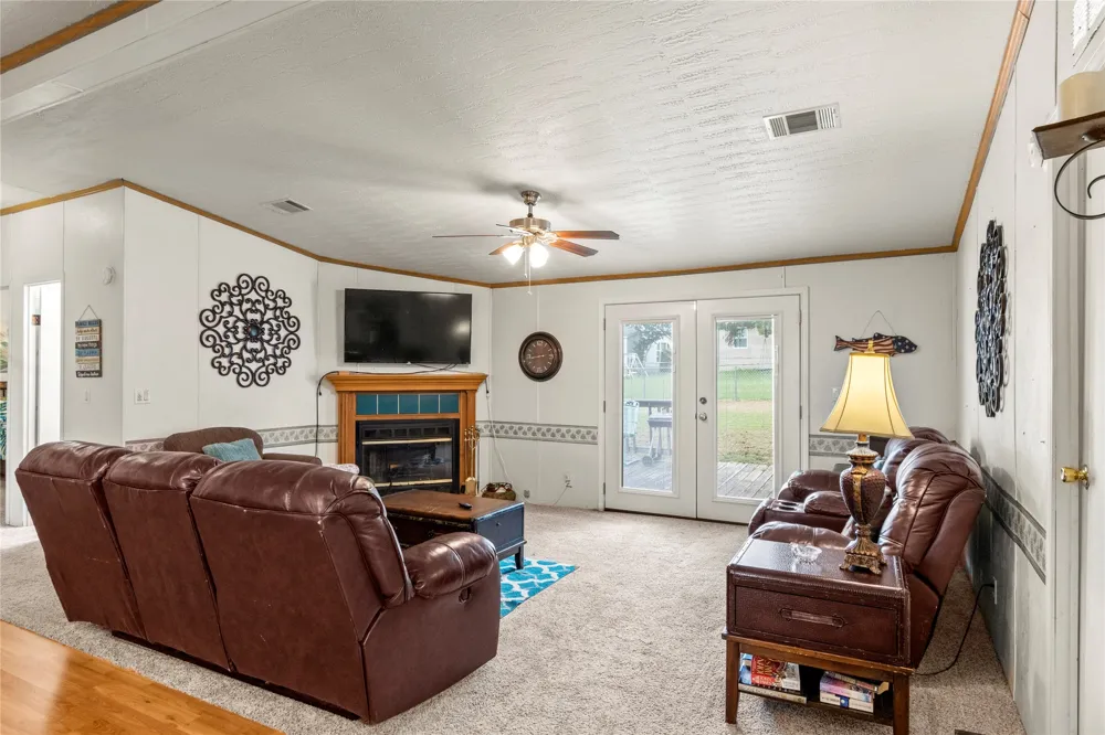 10245 Northlake Circle Kemp, TX 75143