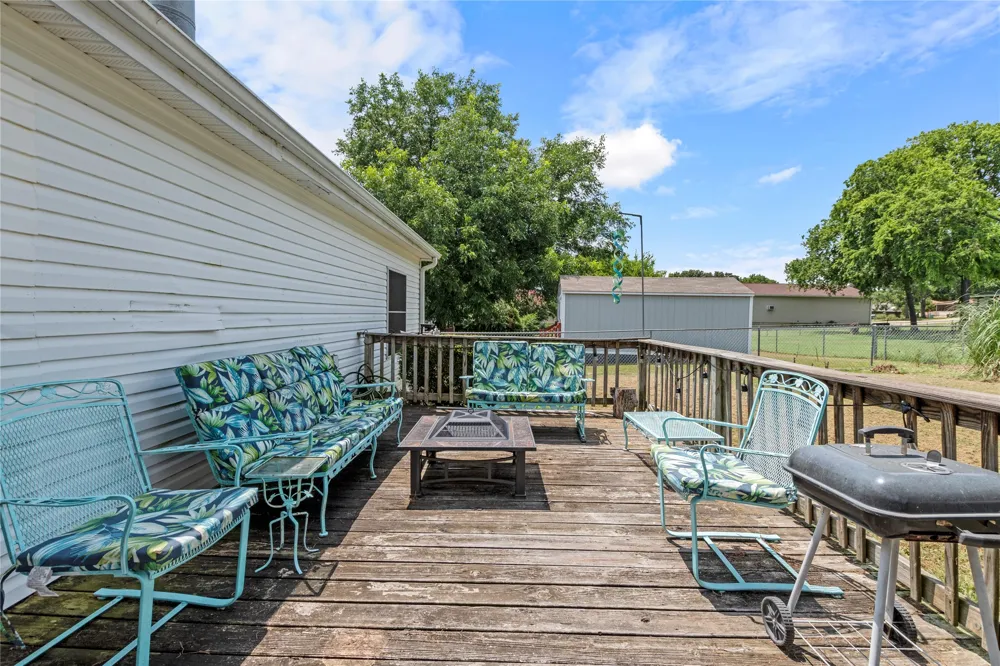 10245 Northlake Circle Kemp, TX 75143