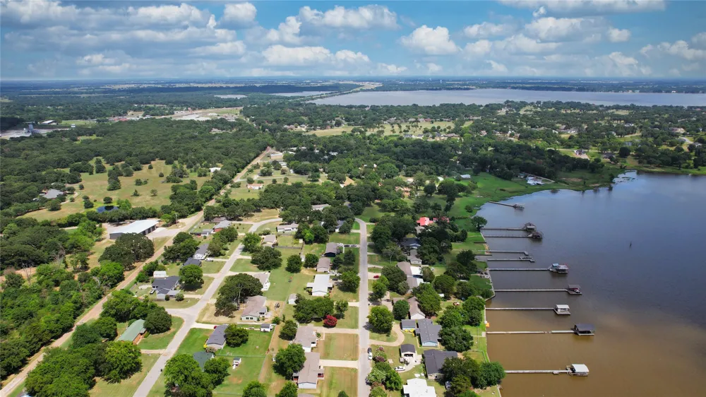 10245 Northlake Circle Kemp, TX 75143
