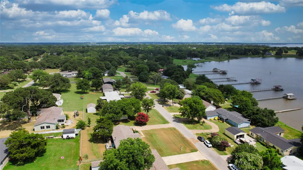 10245 Northlake Circle Kemp, TX 75143