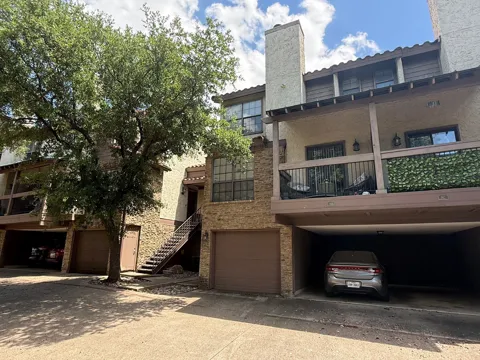336 Melrose Drive #8A