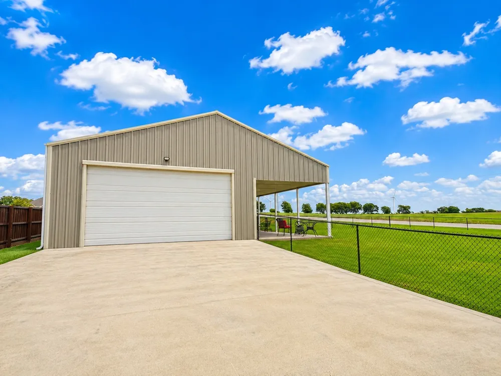 110 Centerhill Drive Muenster, TX 76252