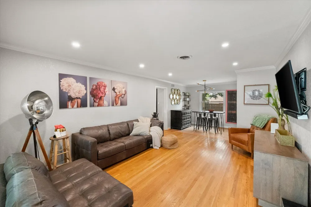 3808 Gaspar Drive Dallas, TX 75220