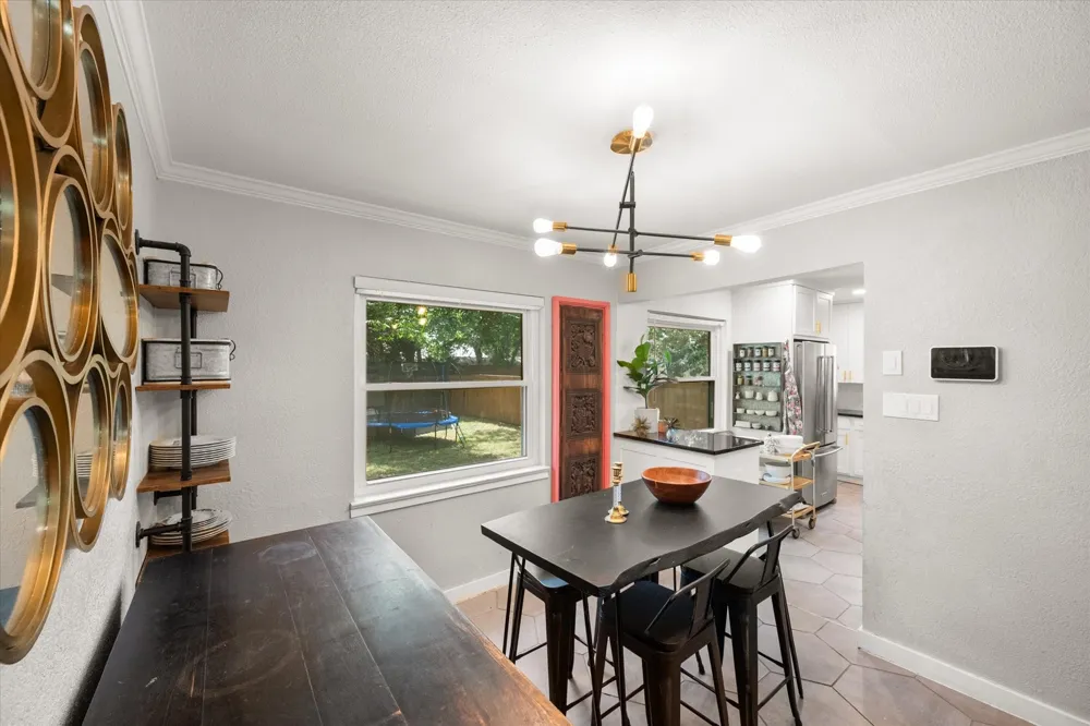 3808 Gaspar Drive Dallas, TX 75220