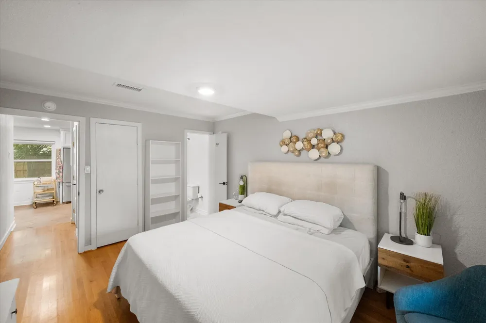 3808 Gaspar Drive Dallas, TX 75220
