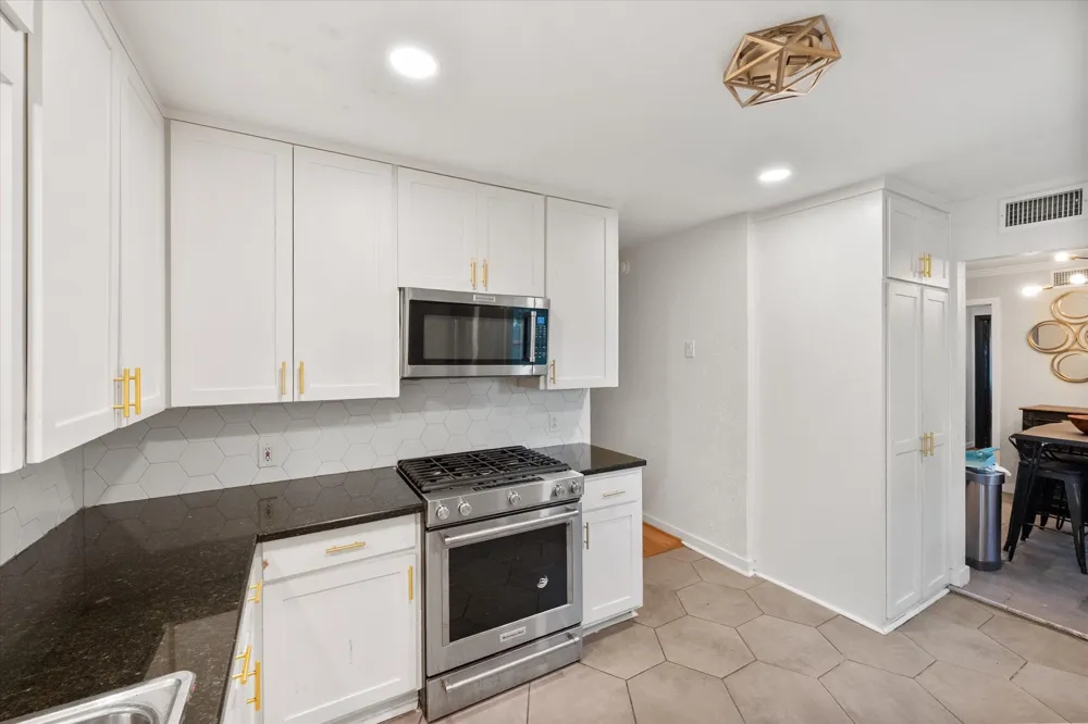 3808 Gaspar Drive Dallas, TX 75220