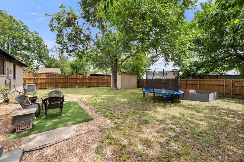 3808 Gaspar Drive Dallas, TX 75220