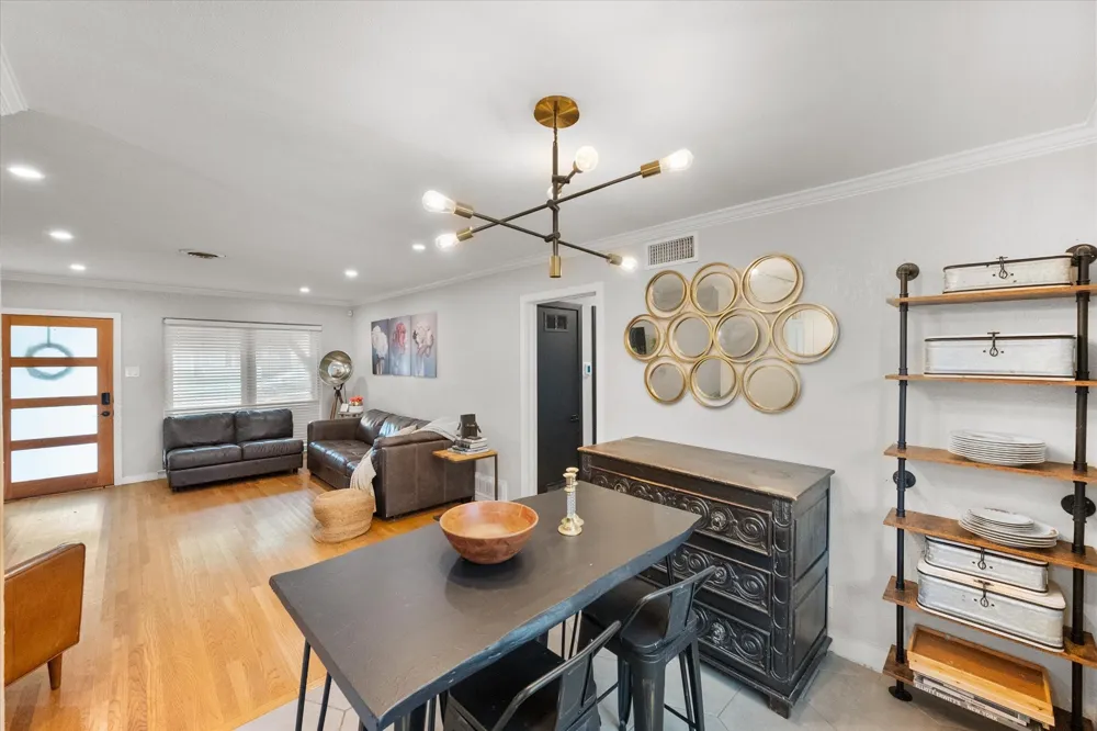 3808 Gaspar Drive Dallas, TX 75220