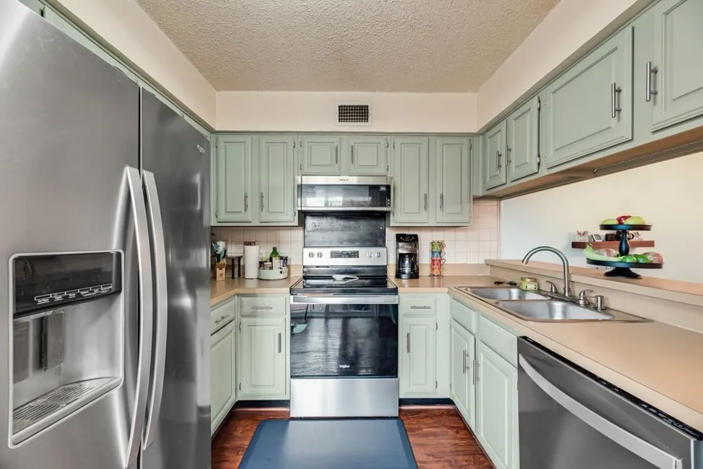 4273 Madera Road #4 Irving, TX 75038