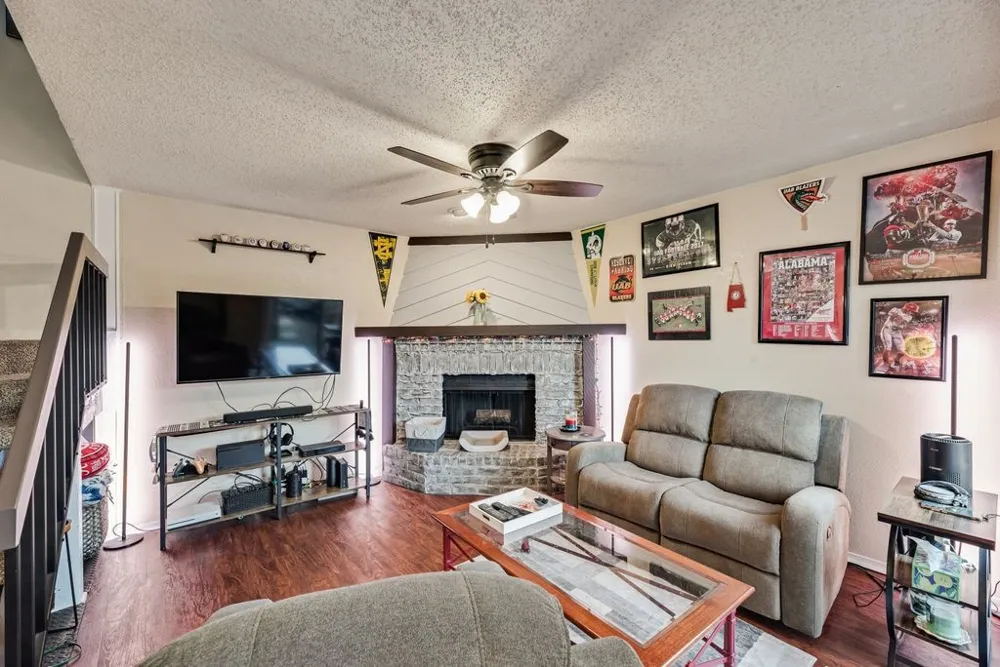 4273 Madera Road #4 Irving, TX 75038