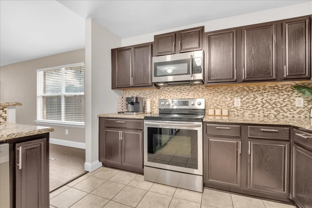 115 E Cason Street Irving, TX 75061