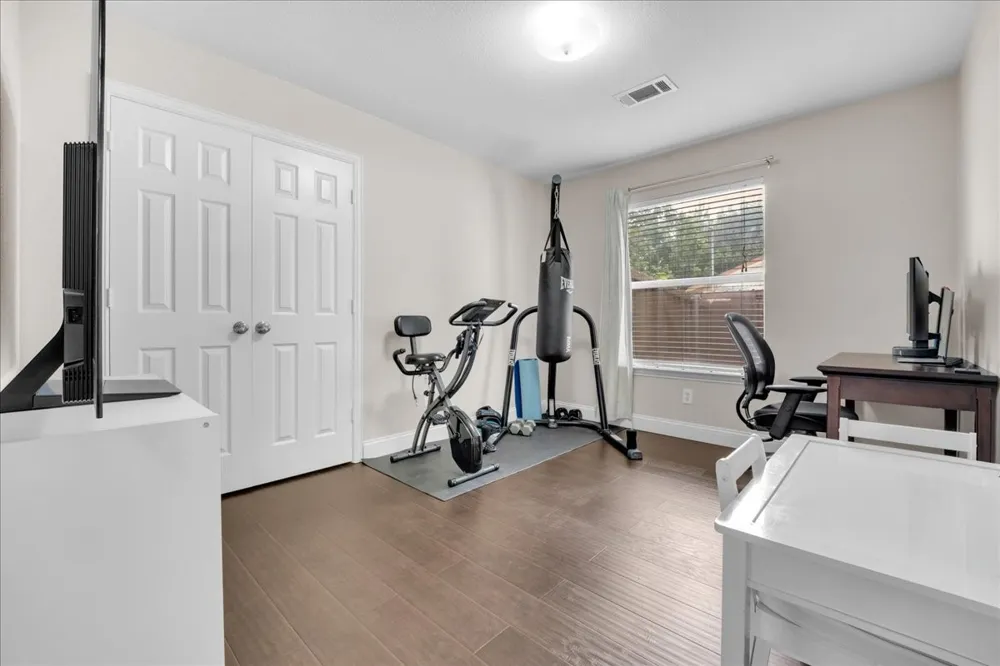 115 E Cason Street Irving, TX 75061