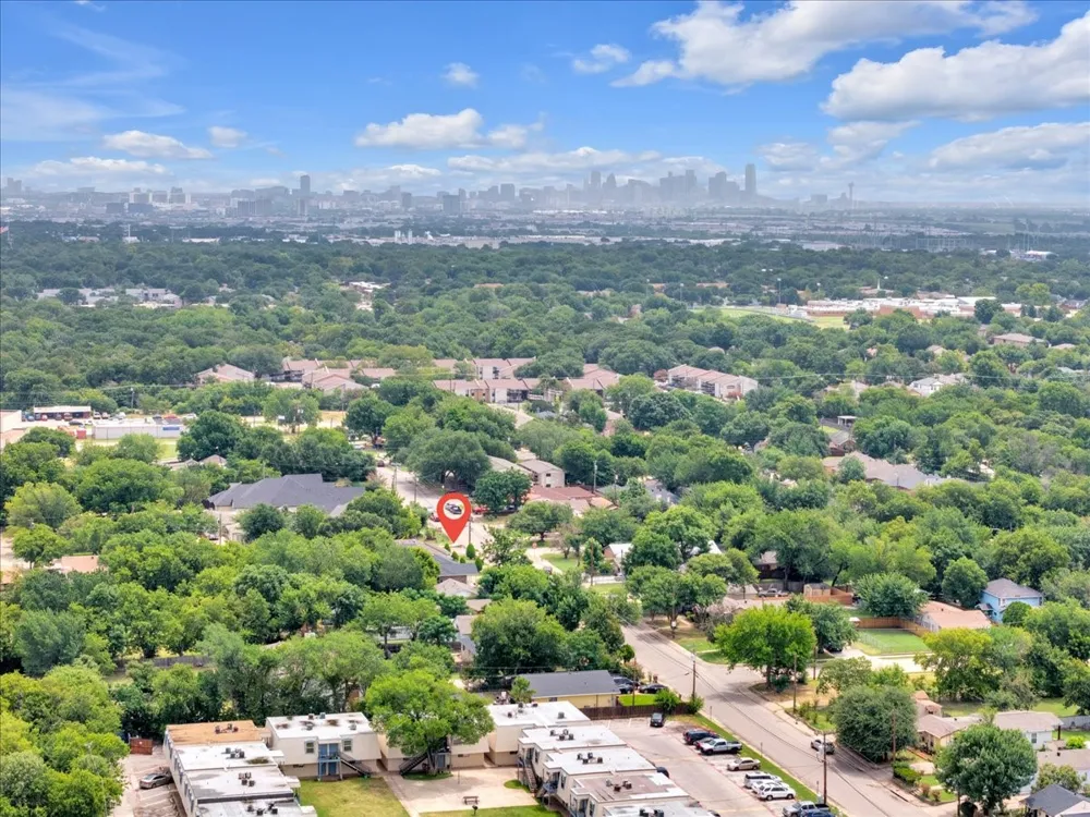 115 E Cason Street Irving, TX 75061