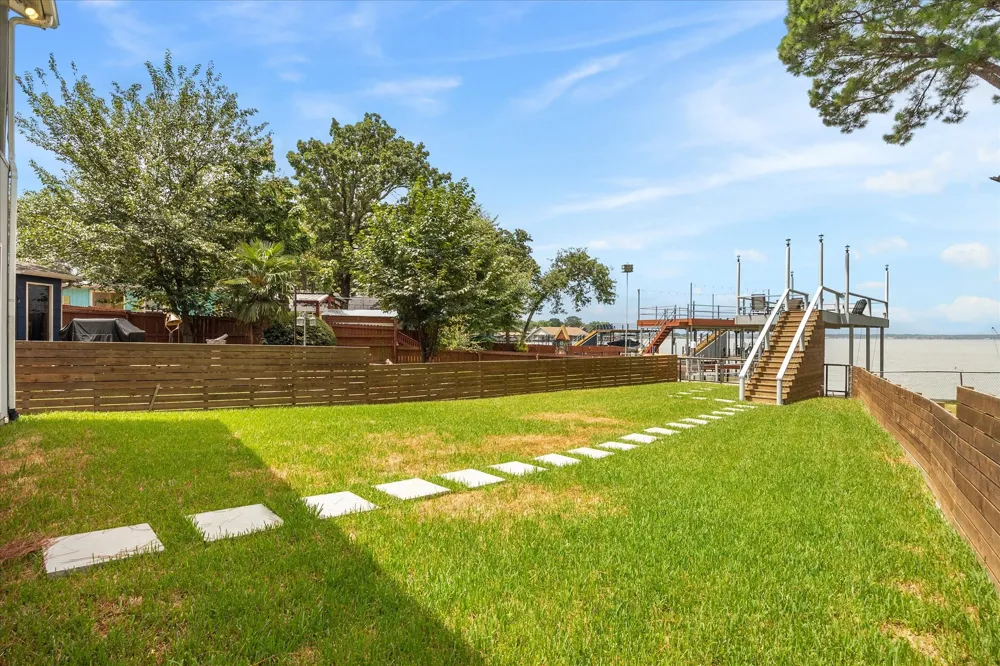 130 Harbor Drive Gun Barrel City, TX 75156