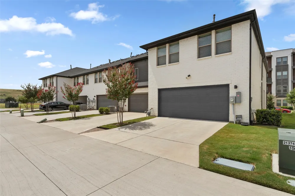 806 Trace Hawk Lane Arlington, TX 76005