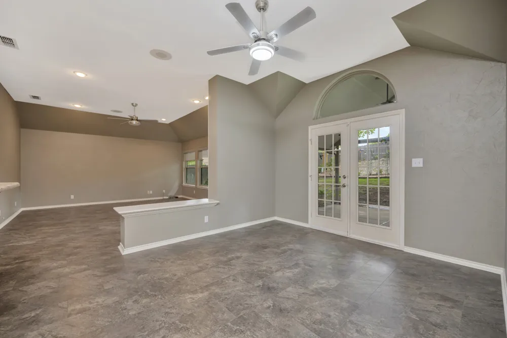 4731 Saddlebrook Drive Benbrook, TX 76116