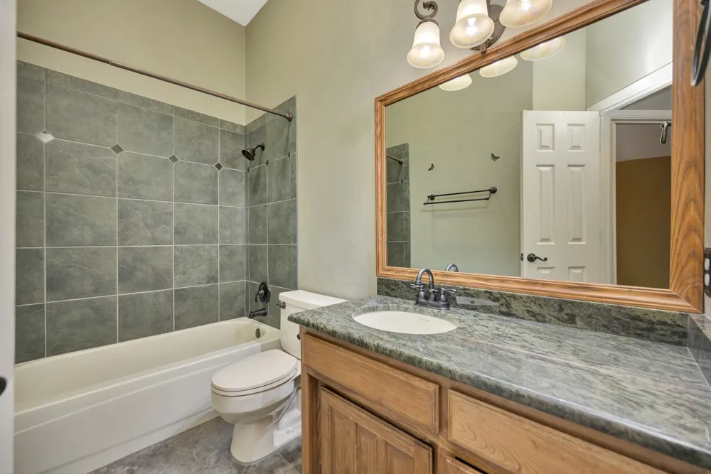 4731 Saddlebrook Drive Benbrook, TX 76116