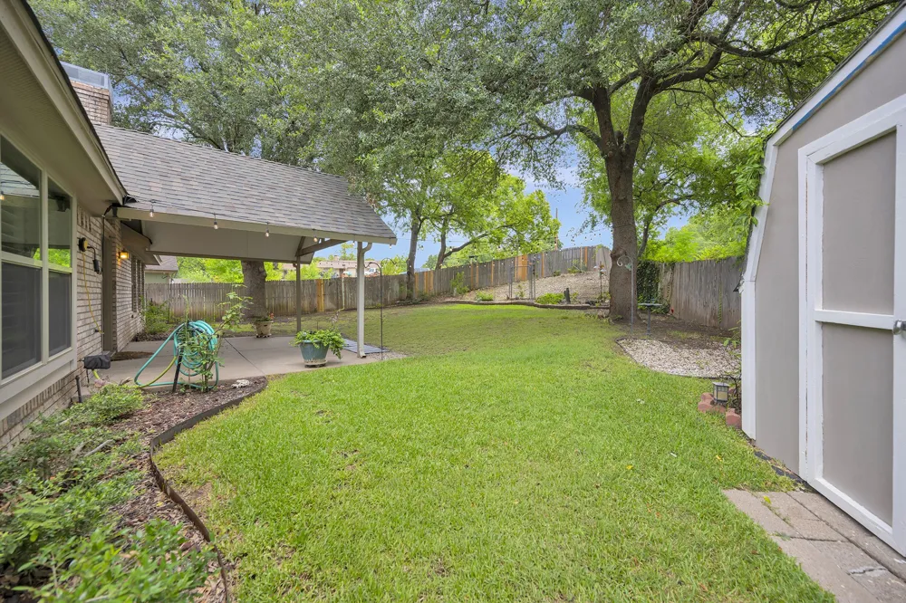 4731 Saddlebrook Drive Benbrook, TX 76116
