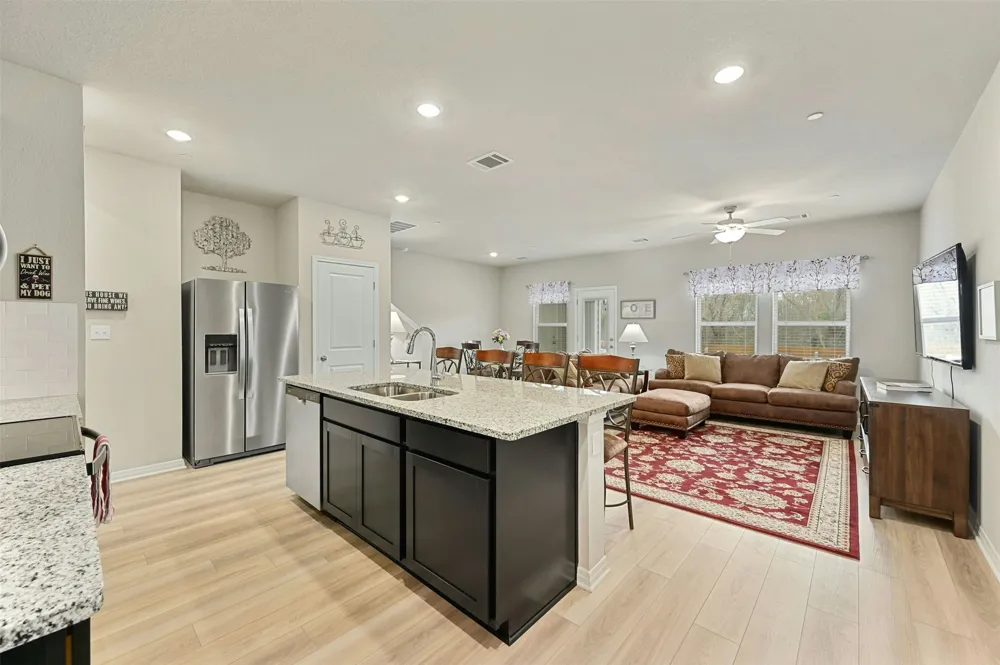 1850 Settlers Glen Drive #3004 Round Rock, TX 78665