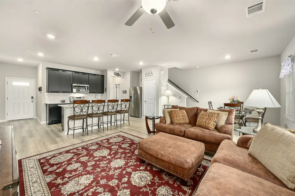 1850 Settlers Glen Drive #3004 Round Rock, TX 78665