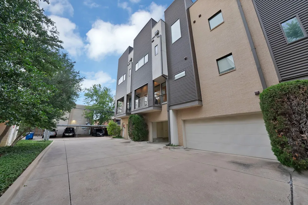 4111 Newton Avenue #38 Dallas, TX 75219