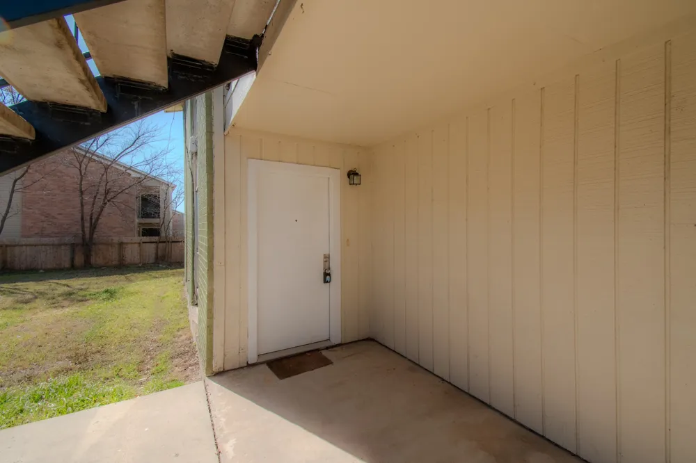 100 Uhland Road #2 San Marcos, TX 78666
