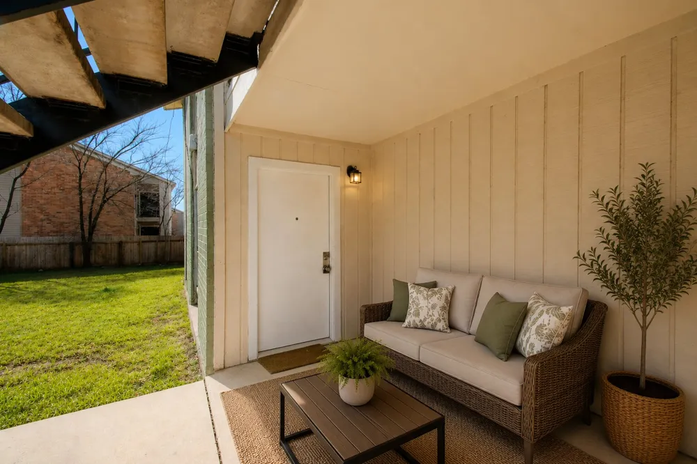 100 Uhland Road #2 San Marcos, TX 78666