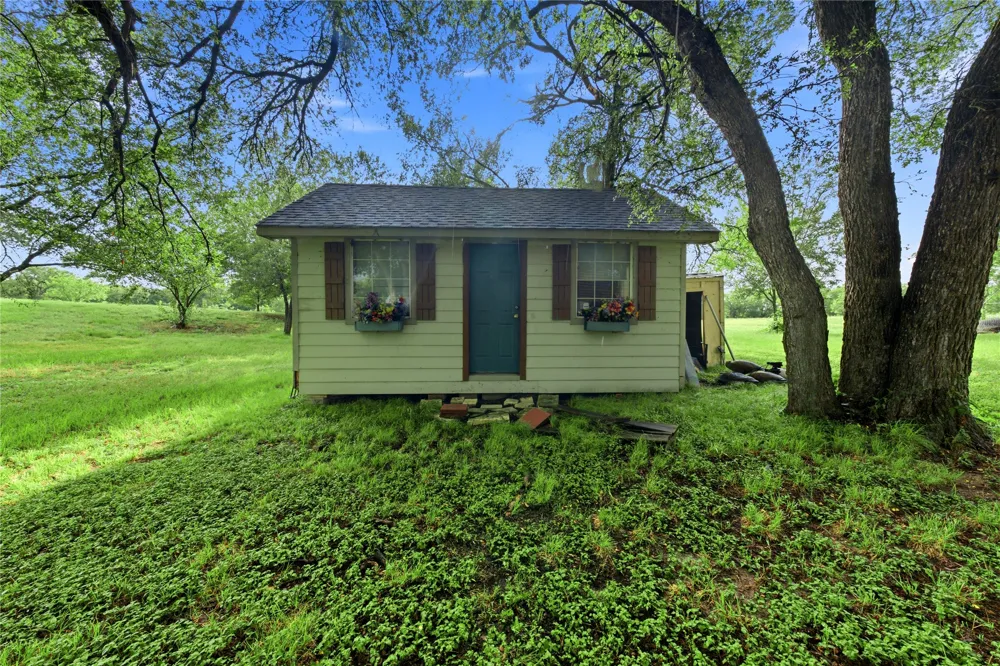 12044 Highway 14 Richland, TX 76681