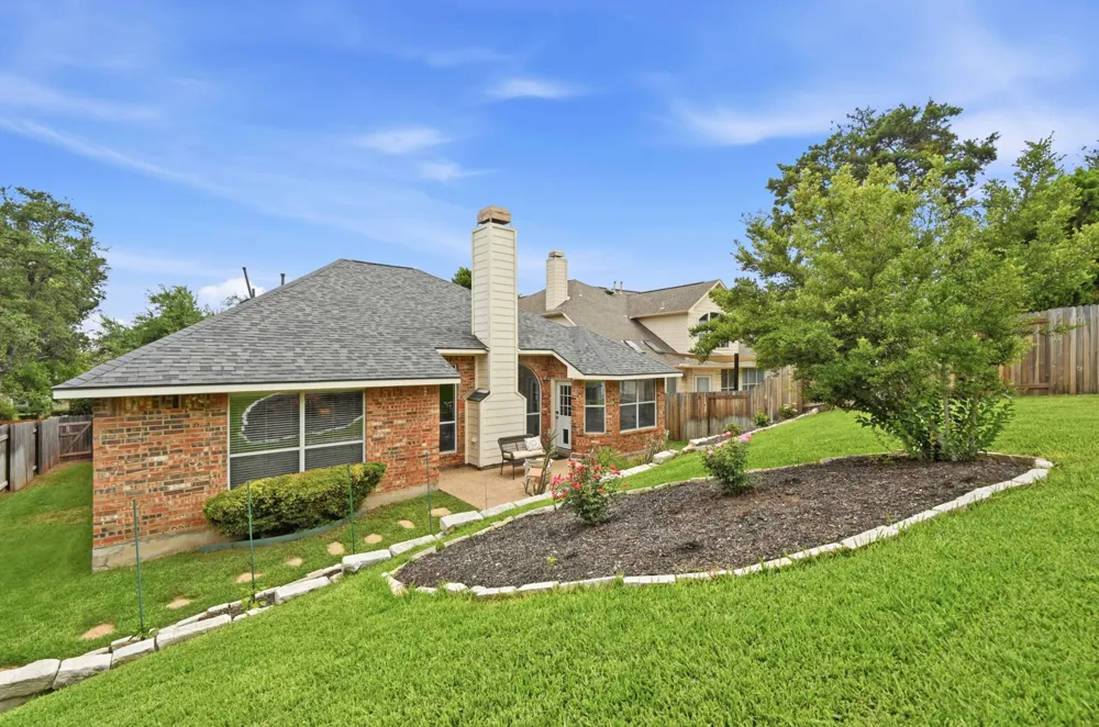 12909 Majestic Oaks Drive Austin, TX 78732