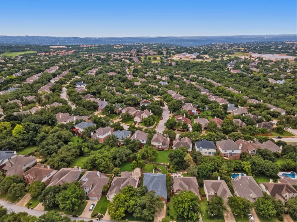 12909 Majestic Oaks Drive Austin, TX 78732